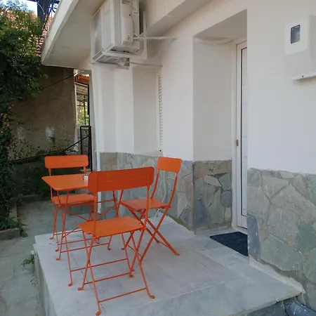 Christos ιιι 公寓